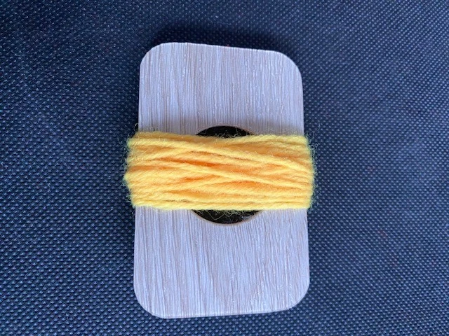 NEW POM-POM MAKER from "Easy-Peasy" SILLY PRICE with FREE POSTAGE and FREE GIFT. - Image 4 of 4