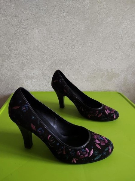 Women Kurt Geiger Heels Multicolor Suede 39