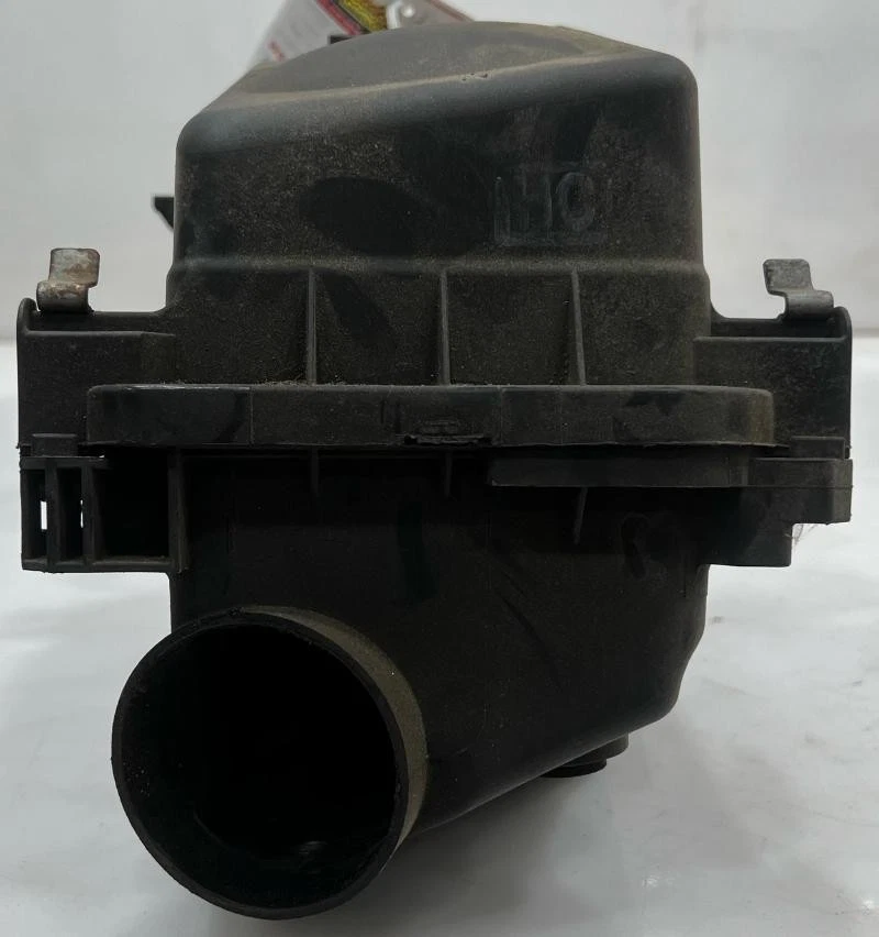 2002-2008 Toyota Corolla 1.8L Air Cleaner Filter Box Assembly Intake 177010D130 — 第 3/4 张图片