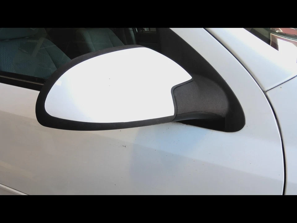 Espejo retrovisor derecho usado se adapta a: Chevrolet Cobalt Power 2007 carrocería color opcional DG7 SDN Foto 2 de 4