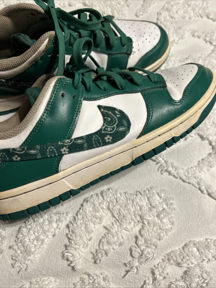 Size 10 - Nike Dunk Low Green Paisley W DH4401-102 - Image 2 of 4