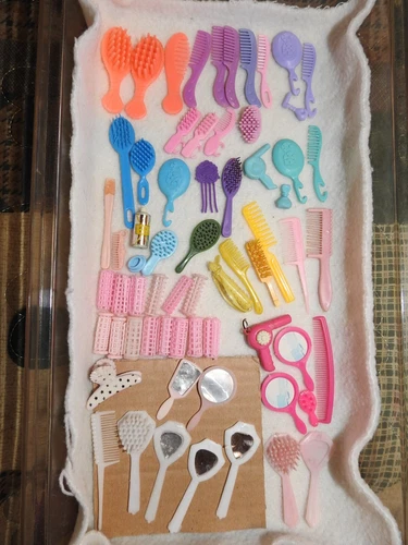 LOT Of 65  Vintage BARBIE + FASHION DOLL ACCESSORIES HAIR COMBS/BRUSHES ETC