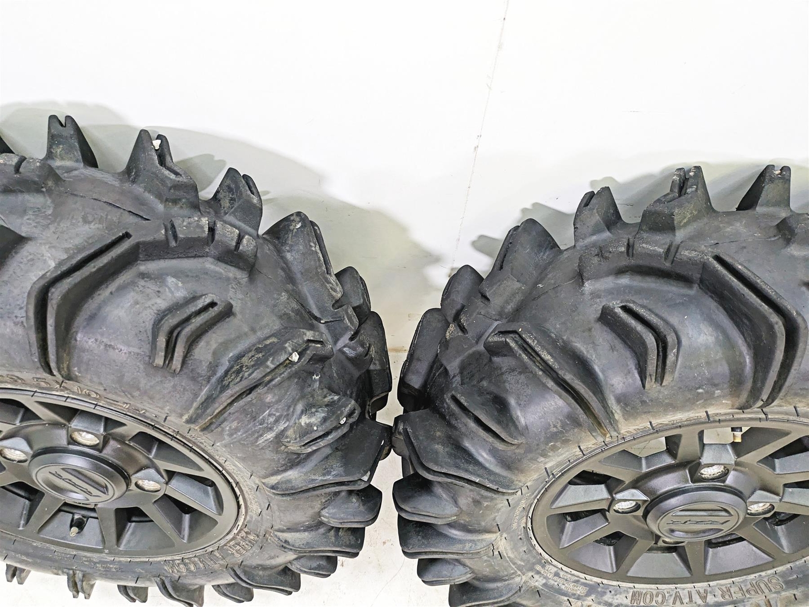 2020 Polaris RZR XP 1000 EPS Wheels & SuperATV Terminator Tires TER29.