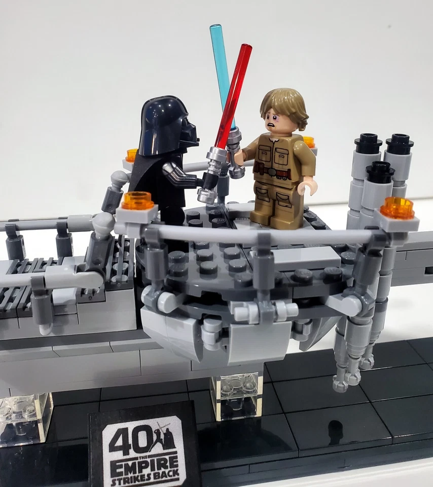 LEGO 75294 Star Wars Bespin Duel Empire Strikes Back 40th NEW - Image 4 of 4