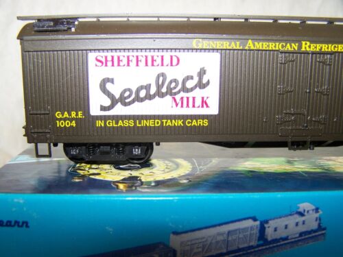 Athearn HO 50' Express Reefer Sheffield (RTR) - Picture 13 of 21
