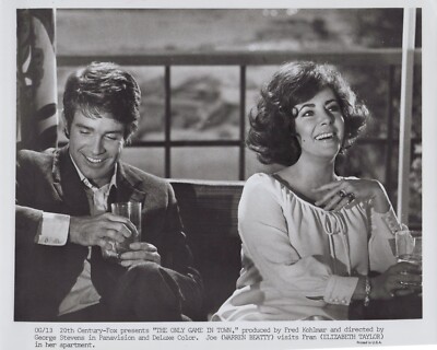 Elizabeth Taylor + Warren Beatty in The Only Game in Town (1969)   Photo M 262