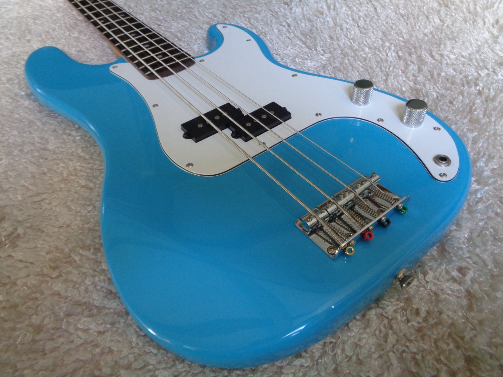 1993 Fender Squier Series MIK Korean Precision P-Bass RARE Maui Blue.