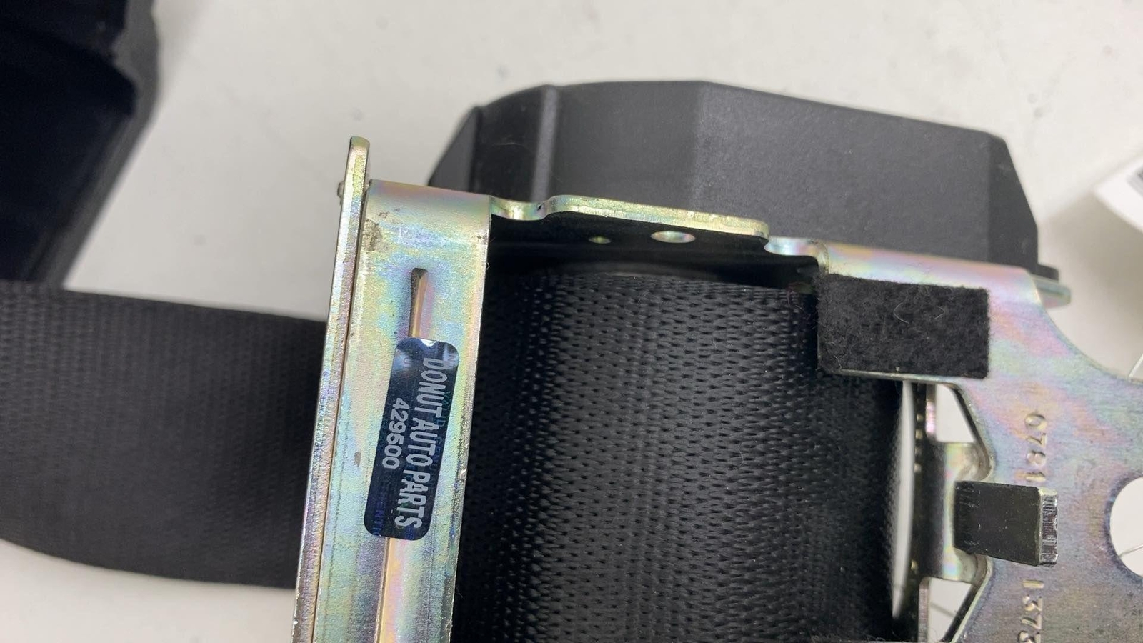 ⭕17-20 Maserati Levante Rear Passenger Side Seat Belt Retractor Right 634166800A