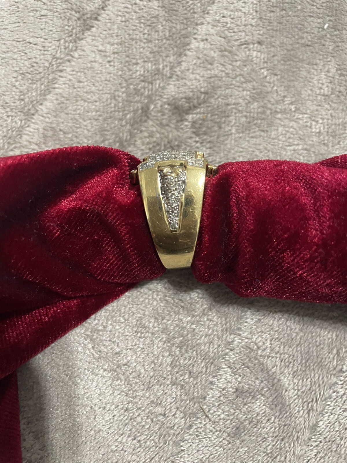 Men 14K solid gold real diamond ring Size 11 - image 12