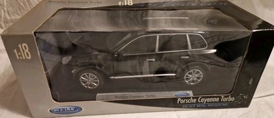 Porsche Cayenne Turbo  Schwarz , WELLY 1:18  NEU/OVP