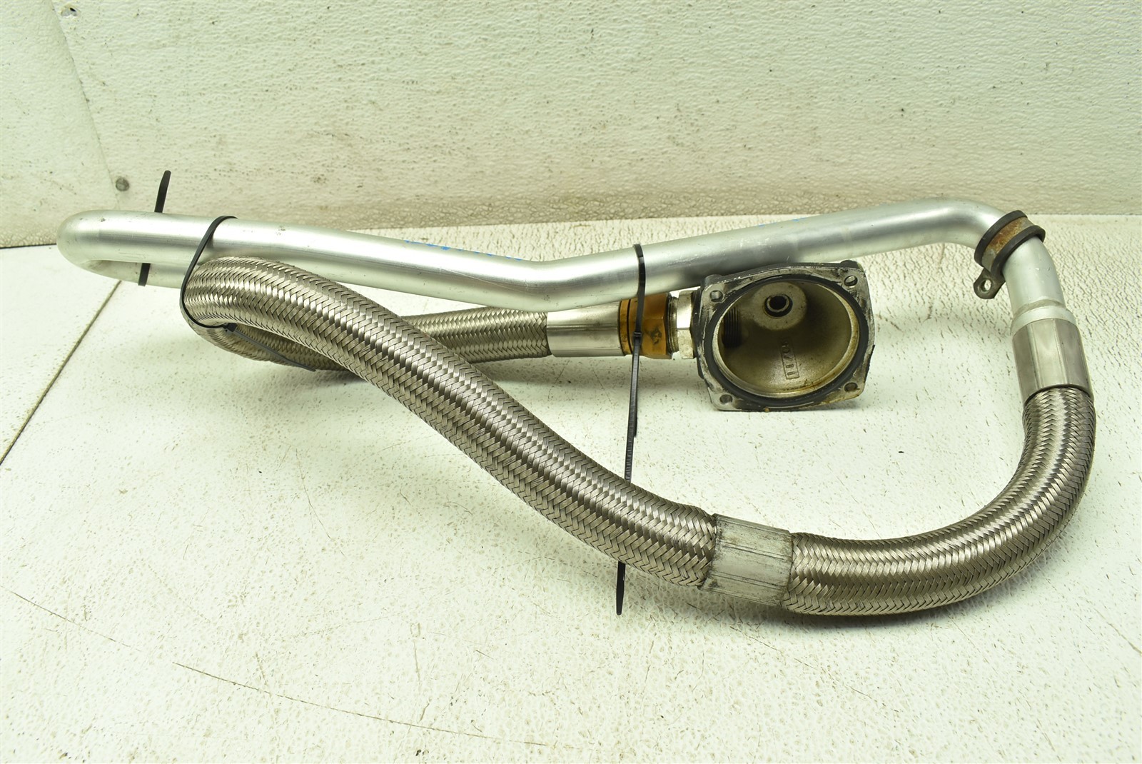 2003-2012 Maserati Quattroporte S Coolant Pipe Hose Line 03-12