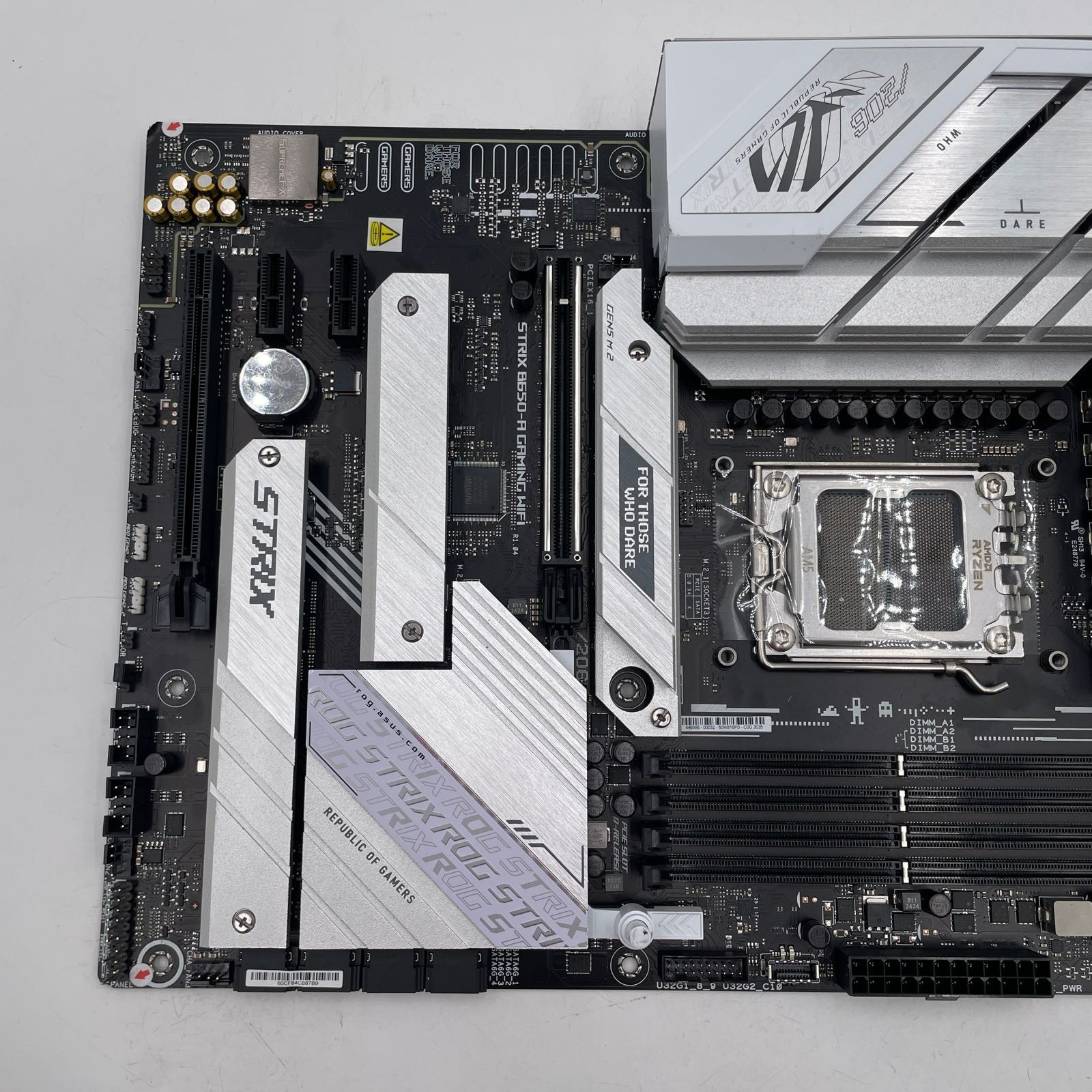 ASUS ROG Strix B650-A Gaming WIFI AMD AM5 DDR5 WiFi 6E ATX Motherboard - READ