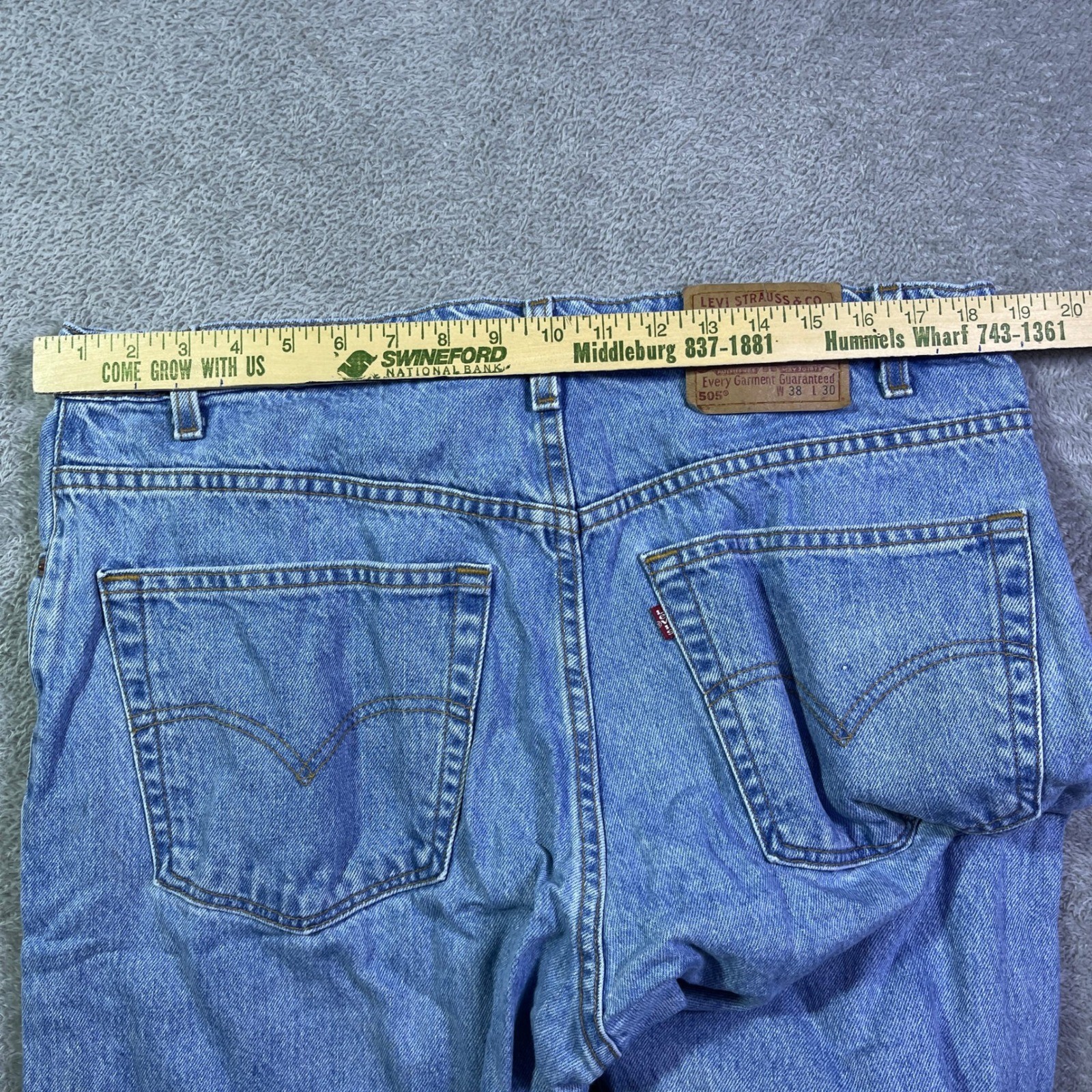 Levi's 505 Regular Fit Straight Leg Light Wash Jeans Men's W38 L30 Everyday thumbnail 11