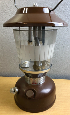 Vintage Coleman Lantern/Brown/Model 275 (Manuf. 08-1978) with