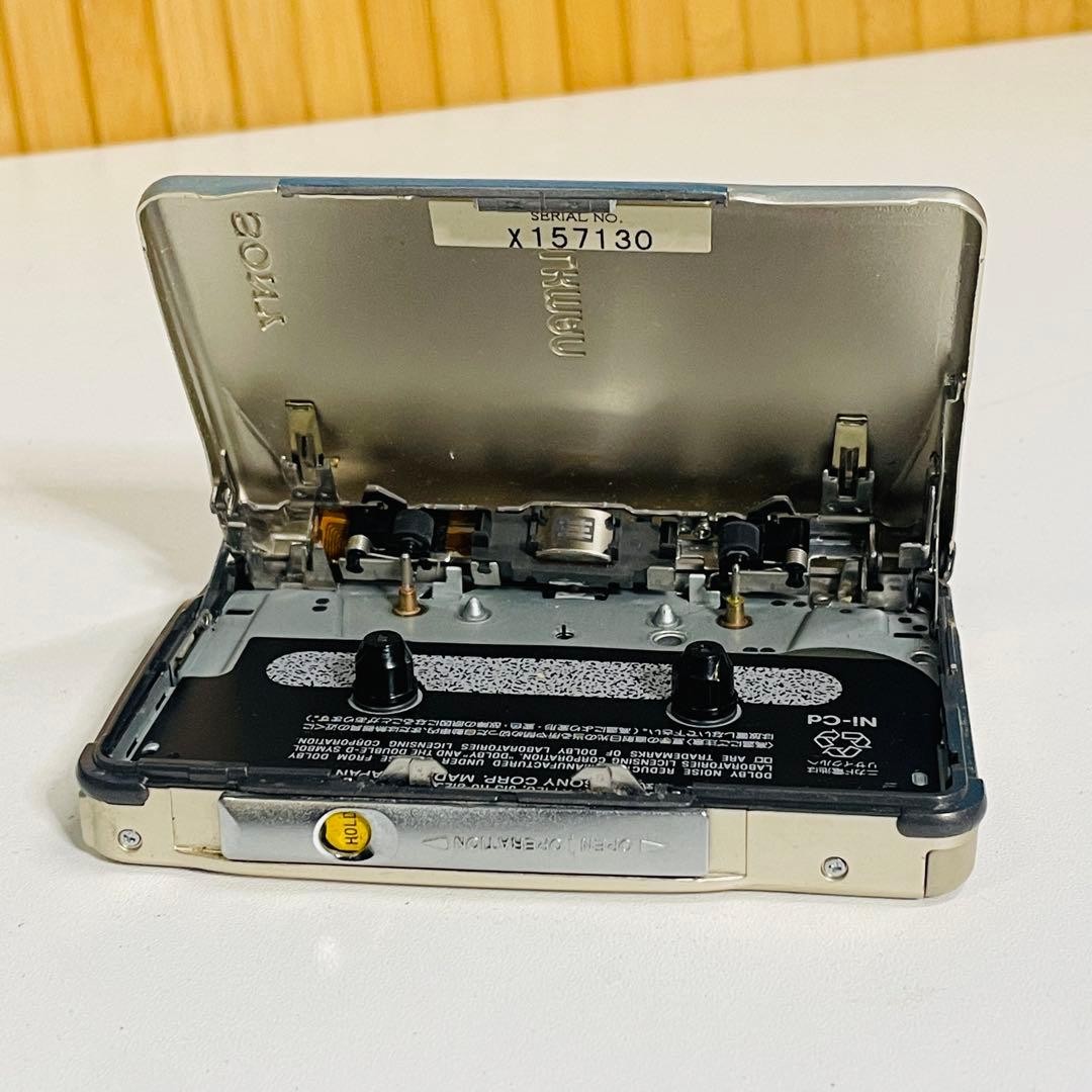 SONY WALKMAN WM-EX900 Cassette Walkman Champagne Gold - Tested and
