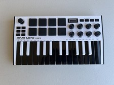 Akai Professional MPK Mini Limited-Edition Wh...