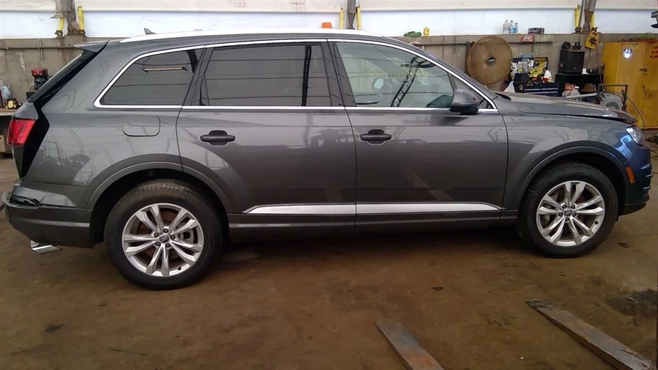 (LOCAL PICKUP ONLY) Driver Left Fender Fits 17-23 AUDI Q7 6795168 - Image 3 of 4