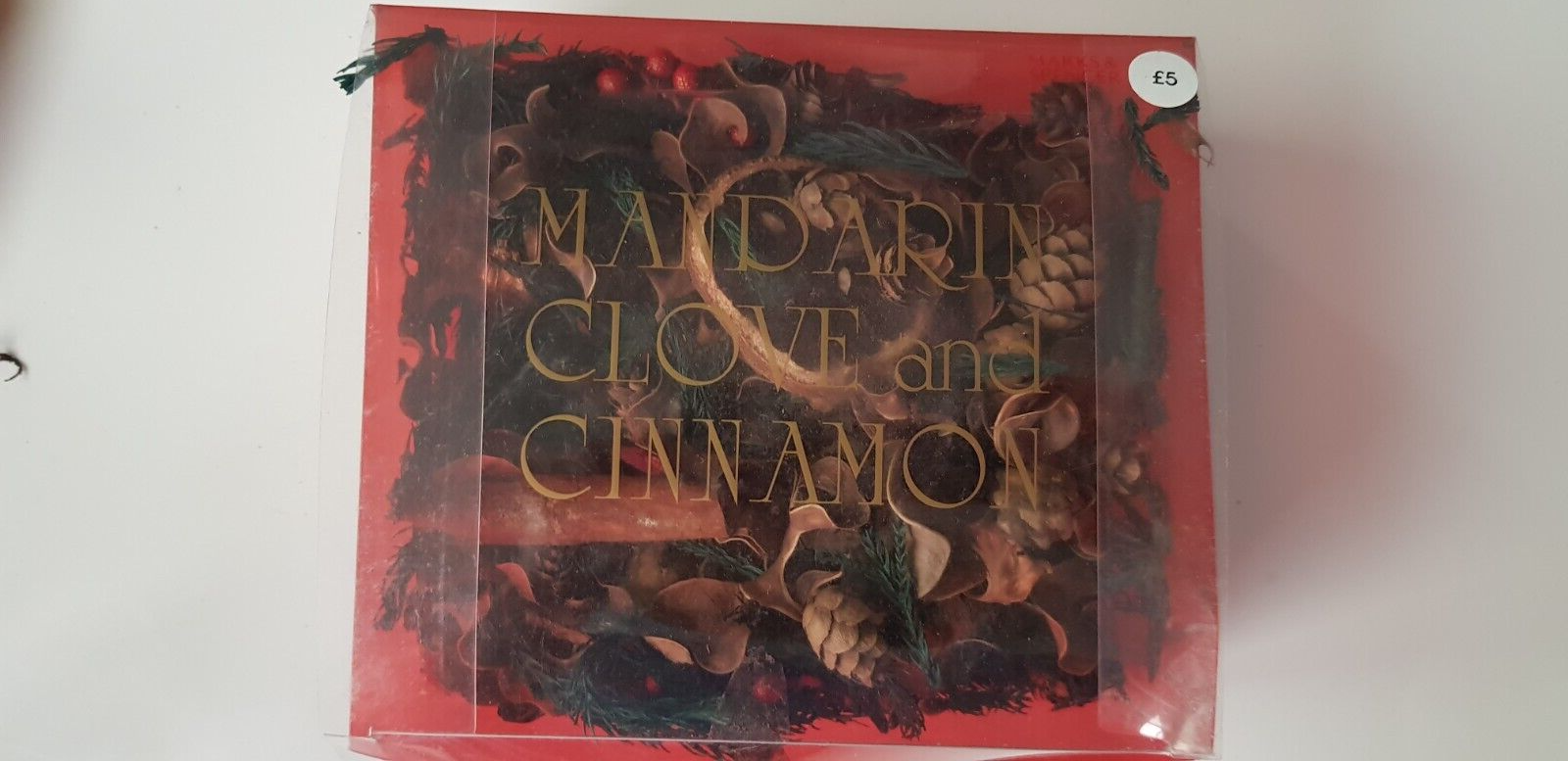 Box Marks & Spencer Christmas Potpourri Cones Mandarin Clove Cinnamon