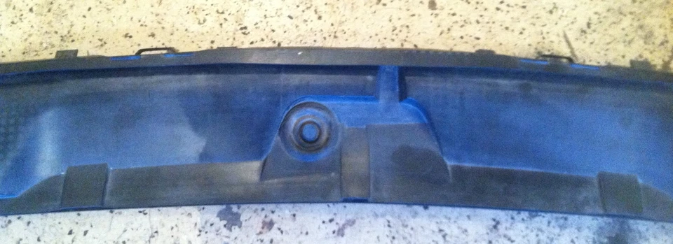 Mercedes-Benz ML320 1998-2003 ~ CUBIERTA DE CUBIERTA DE PARABRISAS DELANTERO VENTILADO ~ PIEZA DE FABRICANTE ORIGINAL Foto 3 de 4