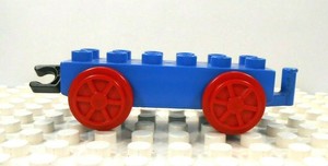 duplo train base