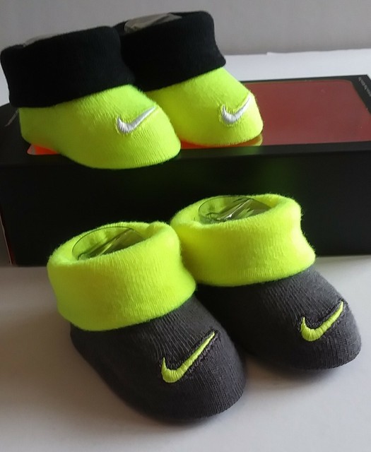 baby boy nike booties