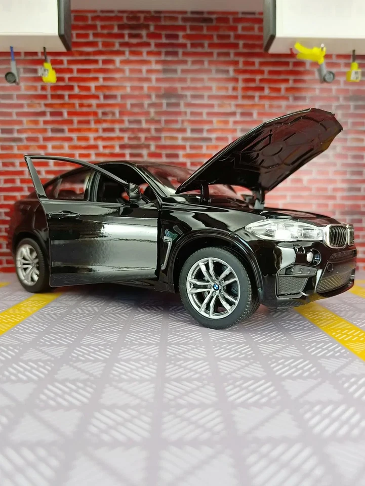 Rastar 1:14 BMW X6 M RC Car Remote Control 2.4 GHz LED Lights Independent Suspen - Image 3 of 4