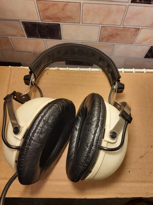 Vtg PIONEER SE-20A 8 Ohm Stereo Headphones  Over Ear Cleaned Tested Work Fine