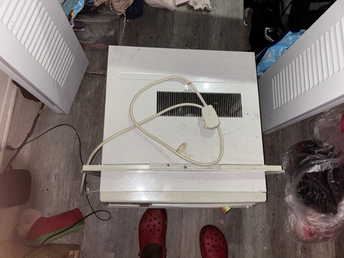 GE 18,000 BTU White Window Air Conditioner 115V Digital Controls