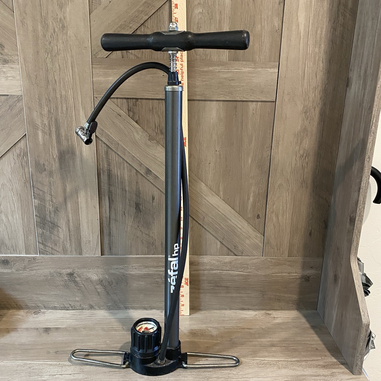 ZEFAL HUSKY  1941 Vintage FLOOR  PUMP ORIGINAL  GERMANY Working Condition