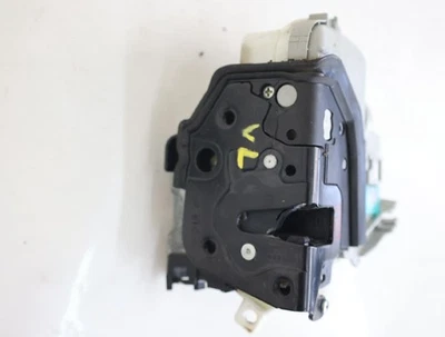 Türschloss vorn links Audi A6 Avant C7 8J1837015F 02-2017 - Bild 1 von 4