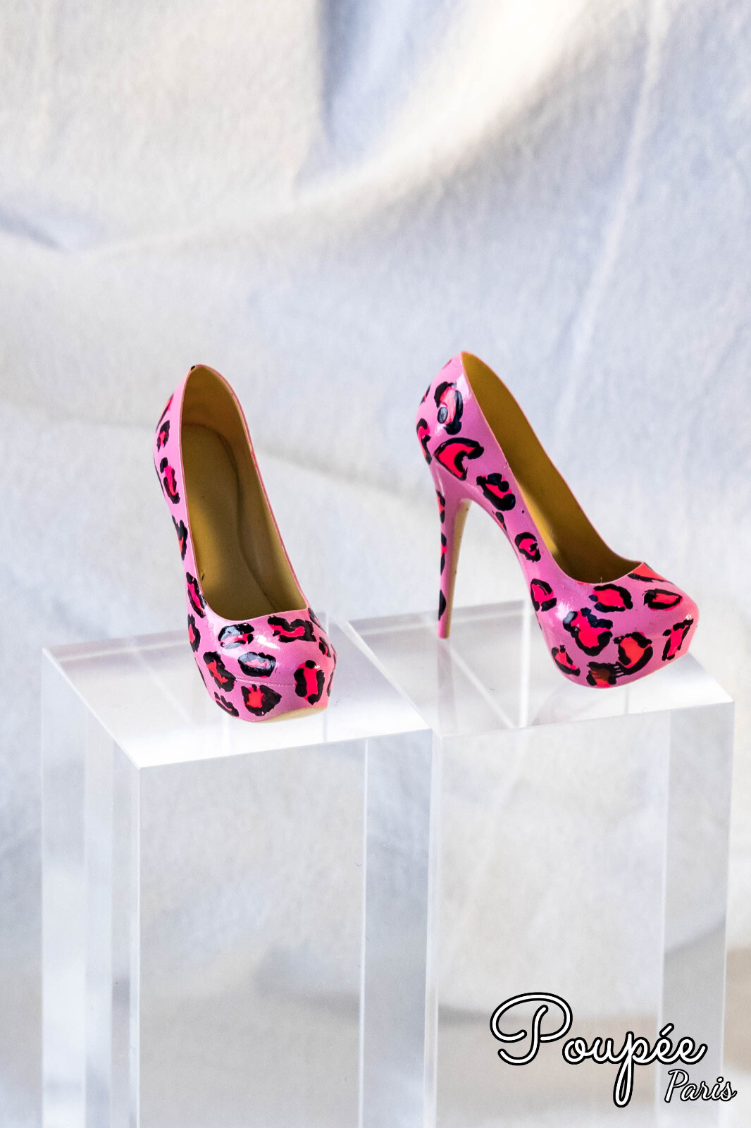 Escarpin rose léopard fluo 1/6 pour shooting photo de poupée TBLEAGUE 12 pouces