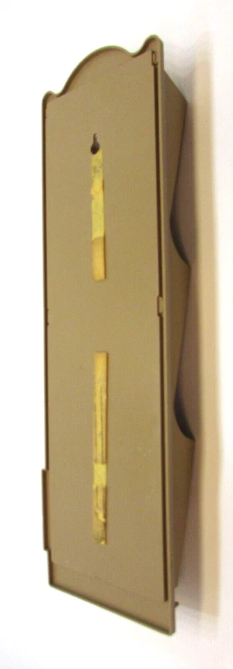Vintage 1960s Beige Plastic 3 Pocket Letter Note Misc Wall Holder w Key Hook Peg - Image 4 of 4