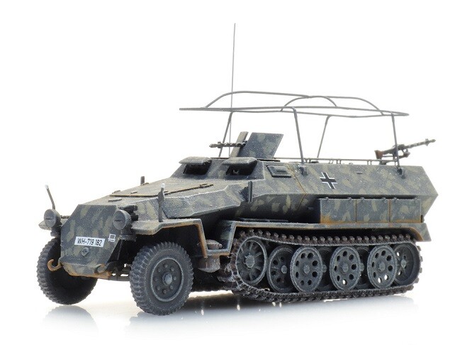 Artitec 6870481 - 1/87 / H0 Sd.Kfz. 251/3 Ausf. C, Funkpanzerwagen, Camo-Grau