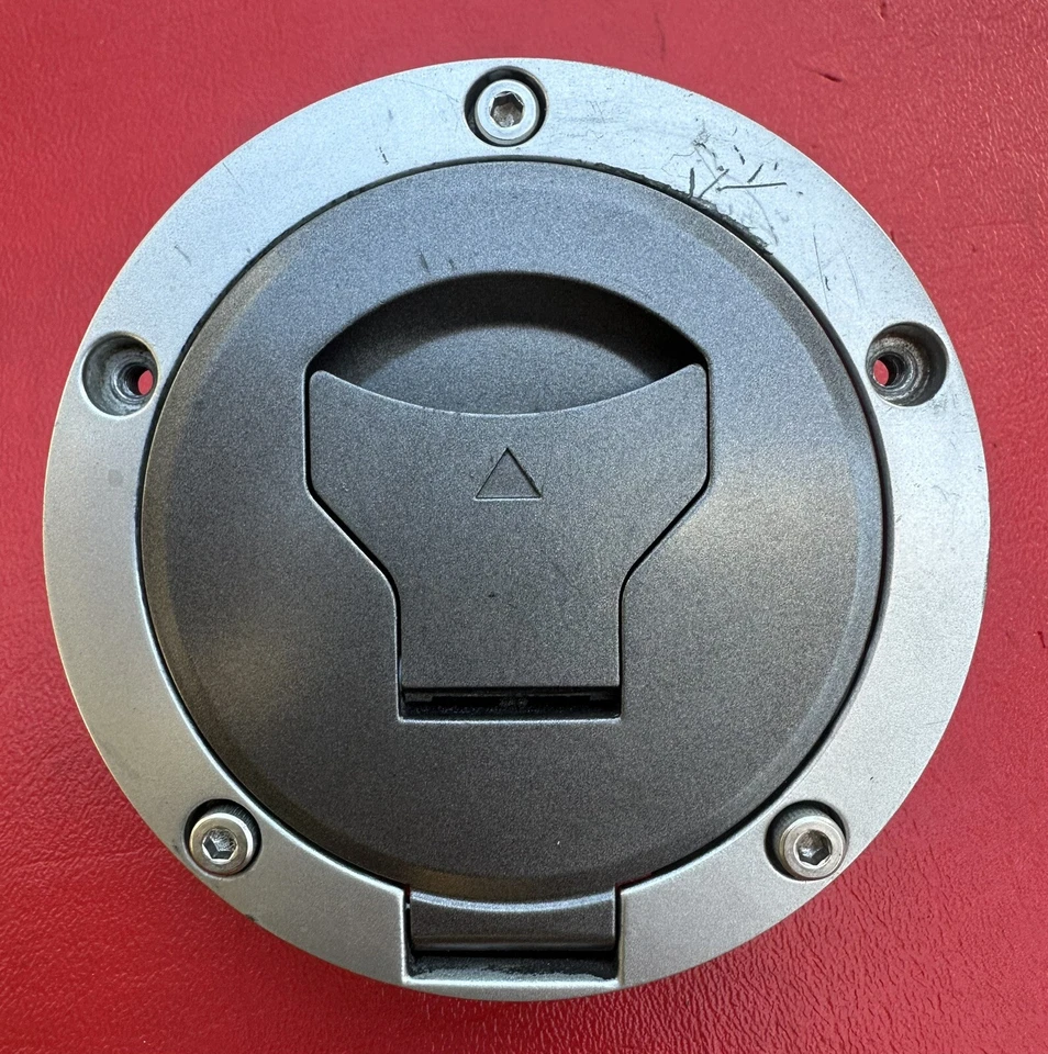 Honda CBR1000RR CBR 1000RR 2014 2015 2016 OEM GENUINO tapa de combustible llave bloqueo tanque Foto 2 de 4