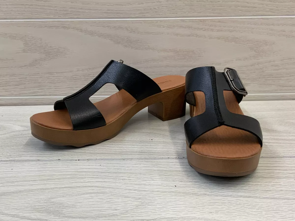 Baretraps slide best sale sandals