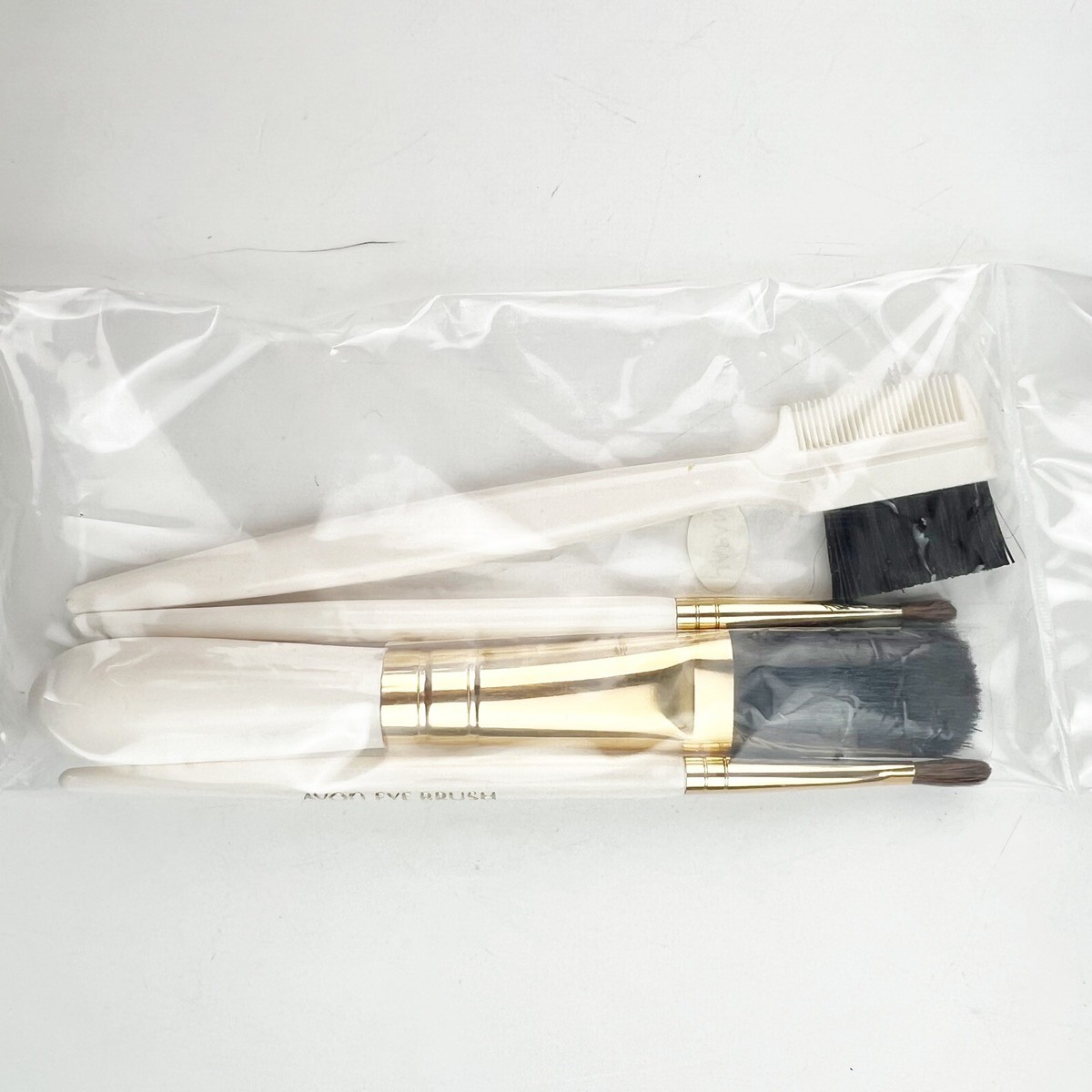 NEW Vintage 80s Avon Professional Makeup Brush Collection 4 Piece