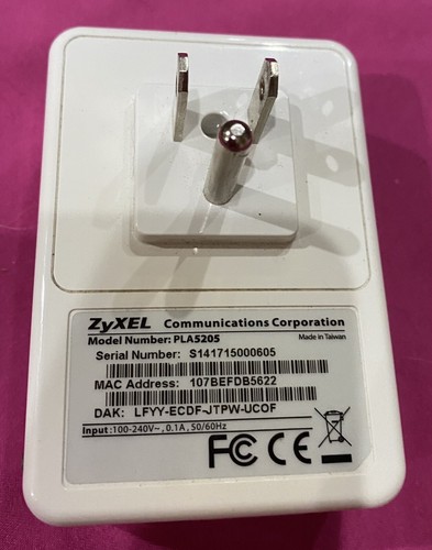 ZYTEL Powerline Adapter PLA5405/600 Mbs 6 Pack - Preowned - Picture 5 of 6