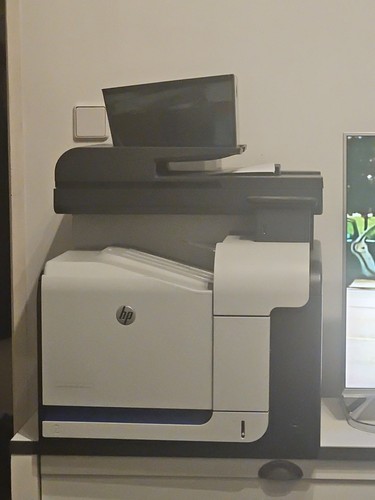 HP LaserJet Pro 500 Color MFP M570dn Farb Laserdrucker Duplex Netzwerk 4-in-1