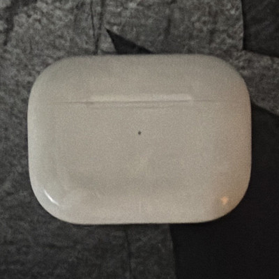 Apple AirPods Pro 2s White Bluetooth True Wireless Earbuds w/ Charging Case