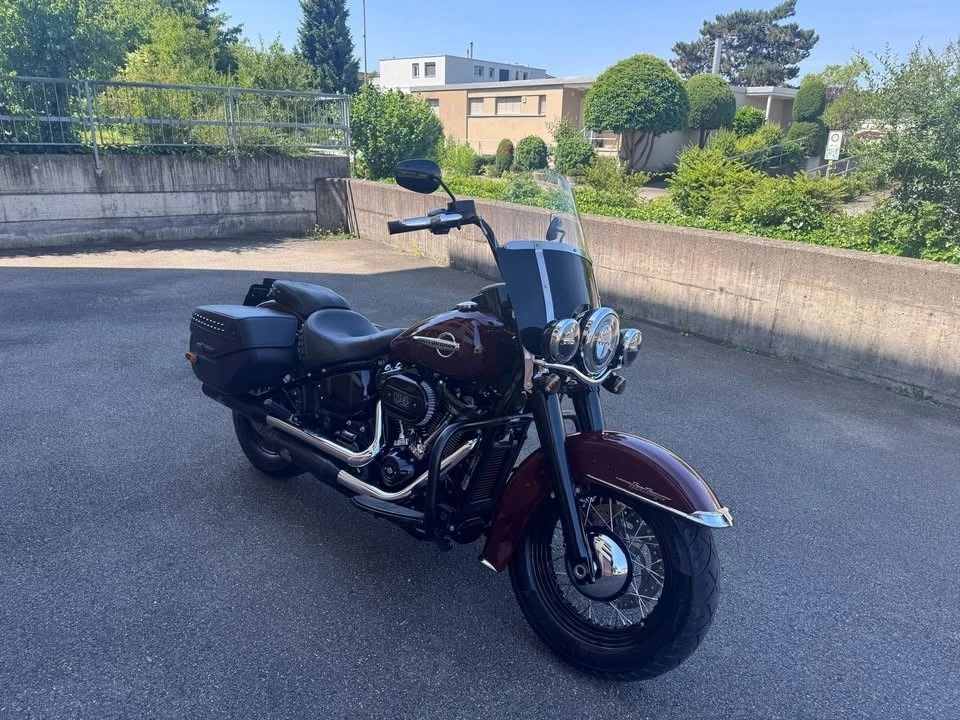 Harley Davidson Heritage Softail Classic 114 FLHCS - TOP ZUSTAND - Bild 2 von 4