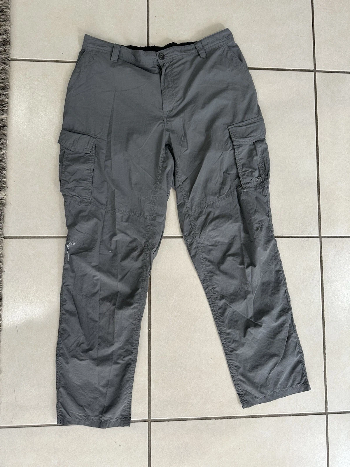 REI Co-Op Screeline Technical Pants Gray Hiking Nylon Mens XL Fishing Outdoor
Opens in a new window