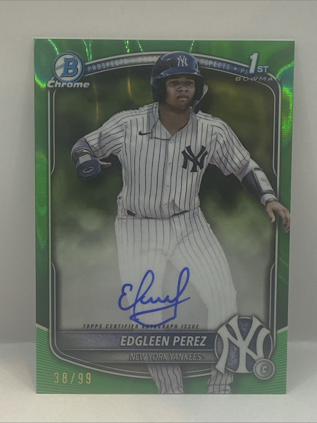 EDGLEEN PEREZ 2025 BOWMAN CHROME 1ST GREEN LAVA REFRACTOR AUTO #/99 YANKEEES