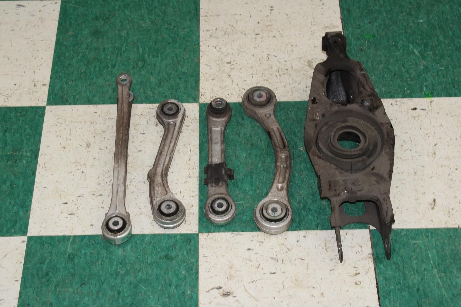 Maserati Ghibli 2017-2024 Rear Left Control arms Set