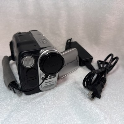 Working Tested - Sony Handycam CCD-TRV138 NTSC Hi8 Camcorder w/Nightshot