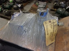 SUMITOMO SM-CYCLO CNHM05-6105YC-B-35 1/2hp 1750rpm V-71M 35:1 3ph GEAR MOTOR