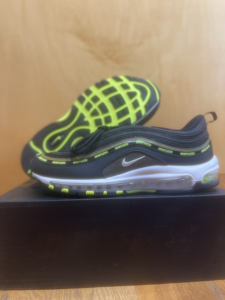 Undefeated x Nike Air Max 97 Black Volt Size 10.5 DC4830-001 DS