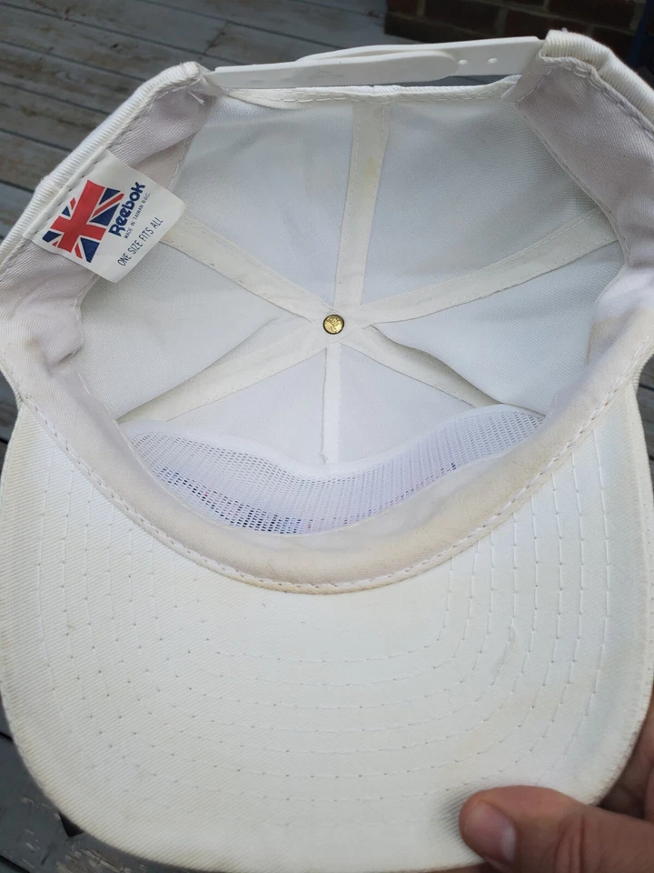 Boné Snapback Vintage Reebok Branco Bordado Logotipo Spellout Union Jack  - Imagem 4 de 4