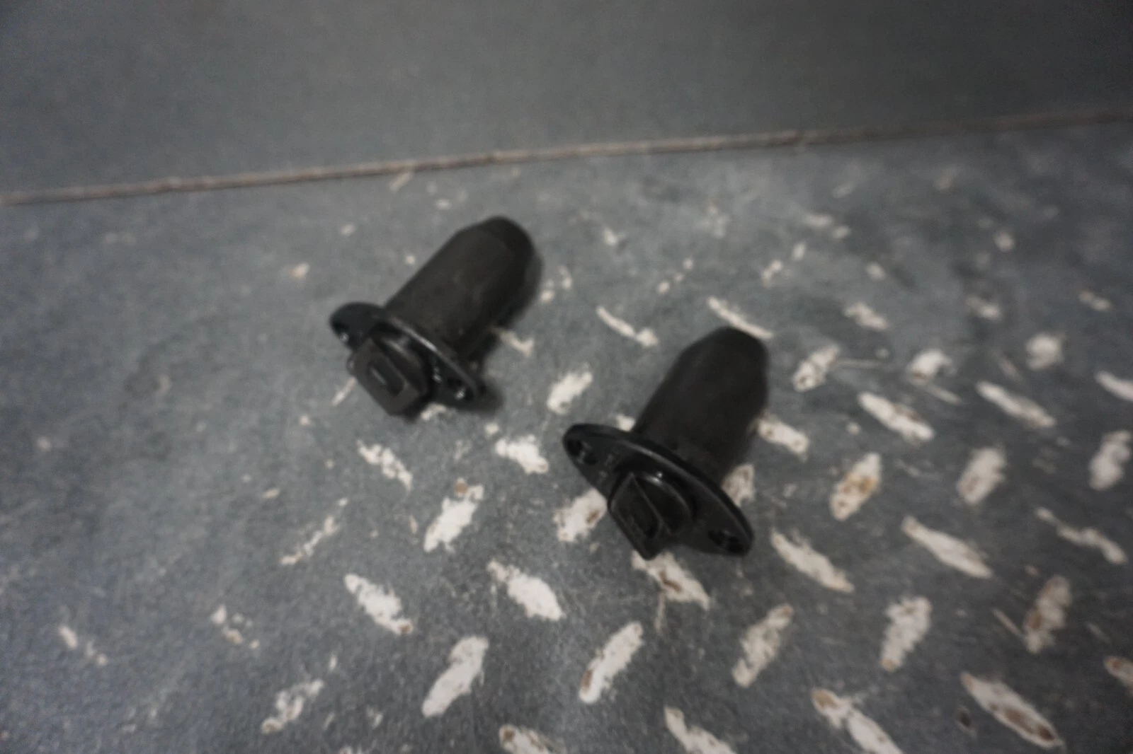 2001-2004 Sea-Doo OEM Rear Body Drain Plug Ass'y Set 292000685 GTX GTI RX XP