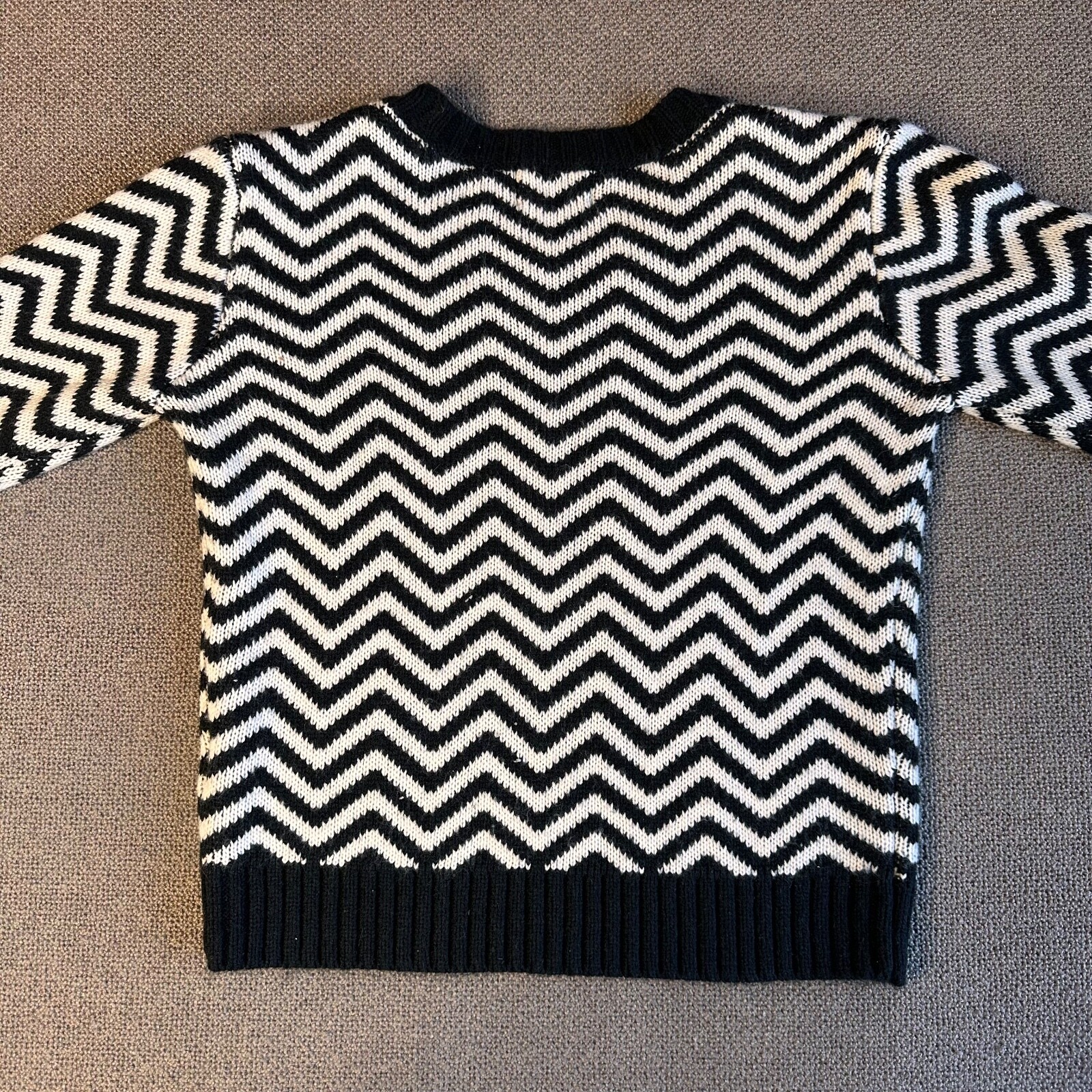 Picture 3 of 11