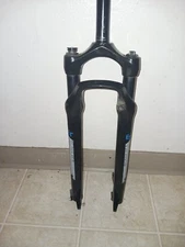 RST hybrid fork 50 mm w/ hydraulic lock out for 700c wheels 1 1/8" Steerer Tube